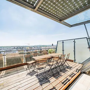 Apartment Next To Schoenbrunn - Free Parking !!!, Wien