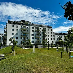 Apartment 2-zimmer In Oberlaa Mit Privatem Tiefgaragen Platz, Wien